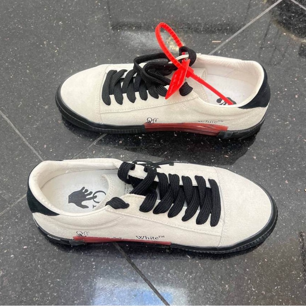 Off-White Low-Top Vulcanized Sneakers